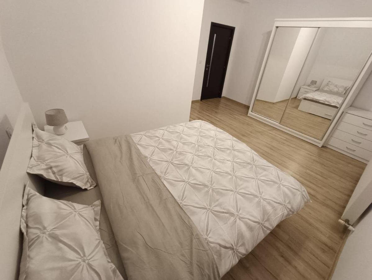 Moonlight Apartments סיביו מראה חיצוני תמונה